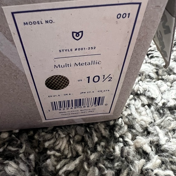 Rothy's Silver Flats Comfortable Woven Design - Picture 2 of 6